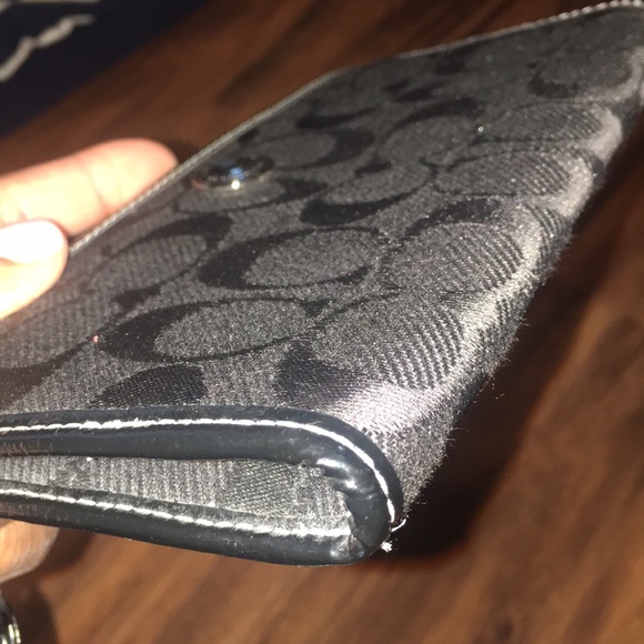 Coach Signature Wristlet - Picture 3 of 8